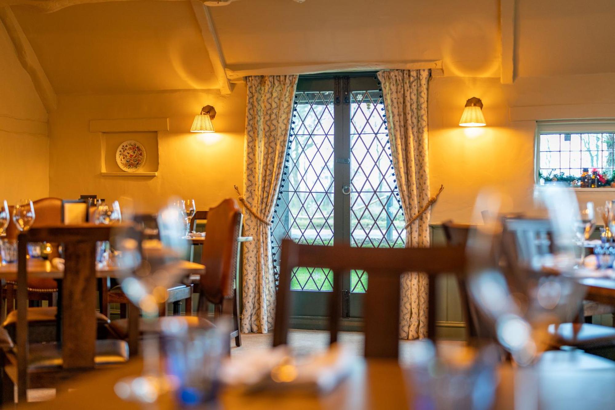 Old Court House Inn St Aubin Exteriér fotografie